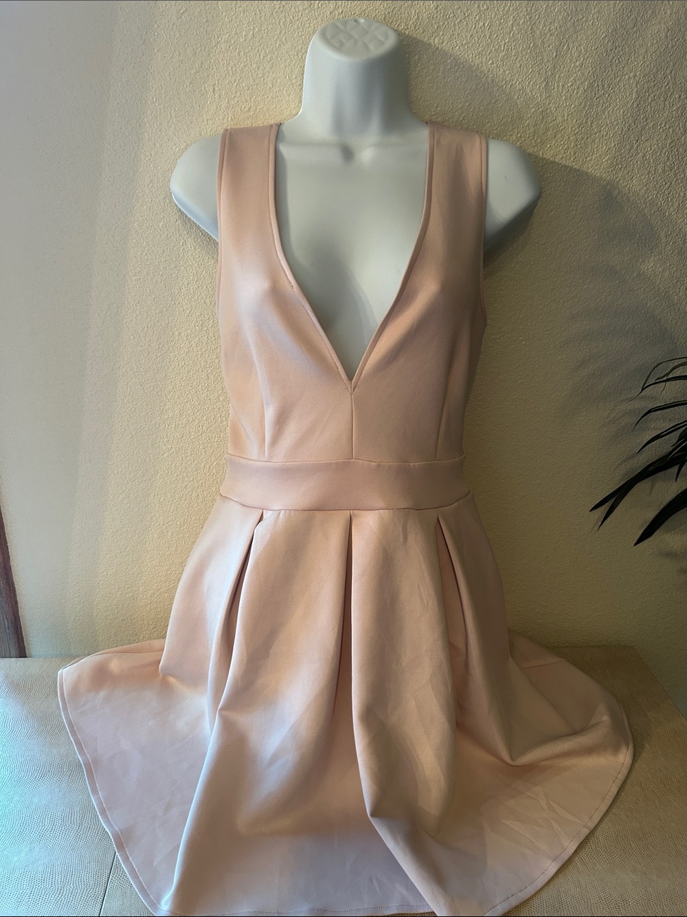 Forever 21 Blush Pink Deep V Pleated Mini Dress